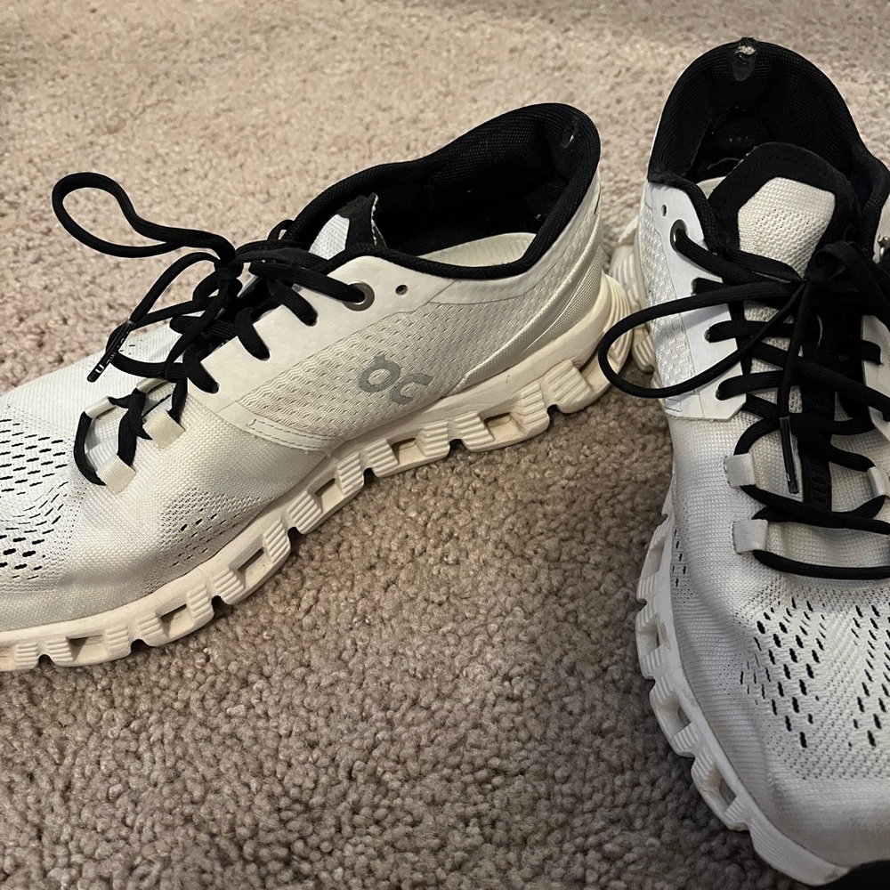 On Cloud sneakers